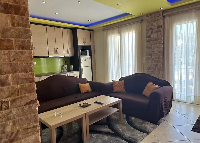 Riviera Beach Apart No 5